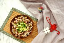 #金龙鱼橄榄油调和油520美食菜谱# 腊肉豌豆焖红米饭的做法