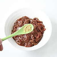 拉歌蒂尼菜谱：橙香牛肉丝的做法图解1