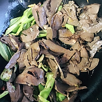 炒猪心的做法图解4