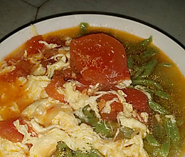 西红柿鸡蛋菠菜面的做法