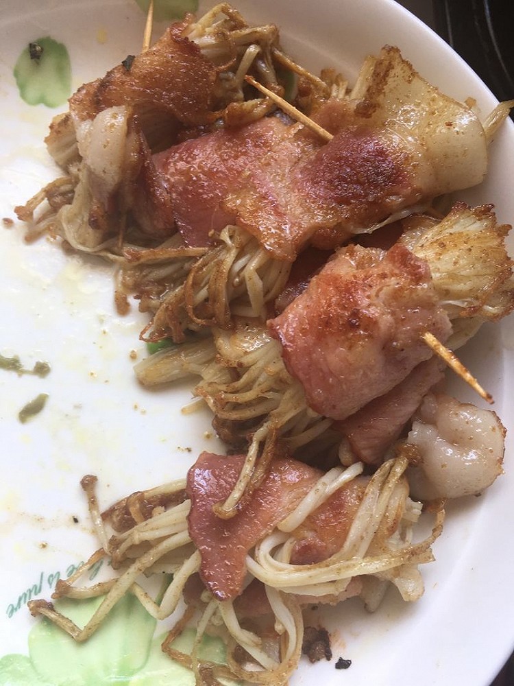 培根金针菇卷的做法