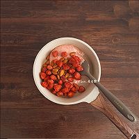 草莓杏仁牛轧糖#年饭要飘香，就用外婆乡#的做法图解5