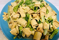 豆卷油麦菜的做法