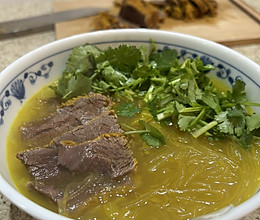 一碗不解馋的咖喱牛肉汤的做法