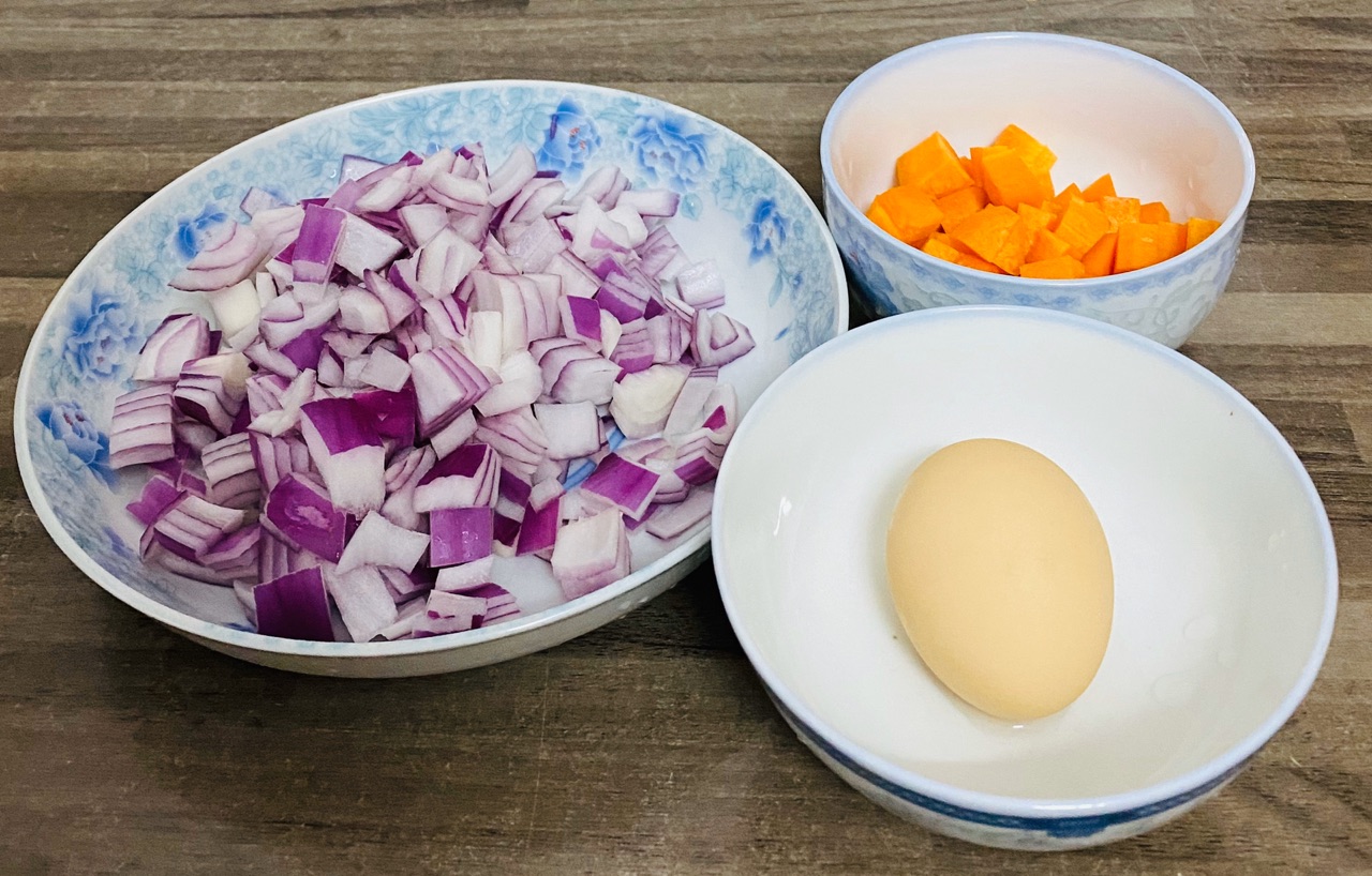 莴笋胡萝卜炒鸡蛋,莴笋胡萝卜炒鸡蛋的家常做法 - 美食杰莴笋胡萝卜炒鸡蛋做法大全