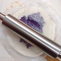 手抓饼的多样吃法，紫薯扭扭酥的做法图解4