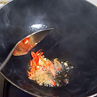 韭菜炒莴苣——莴苣脆嫩鲜绿的秘决的做法图解3