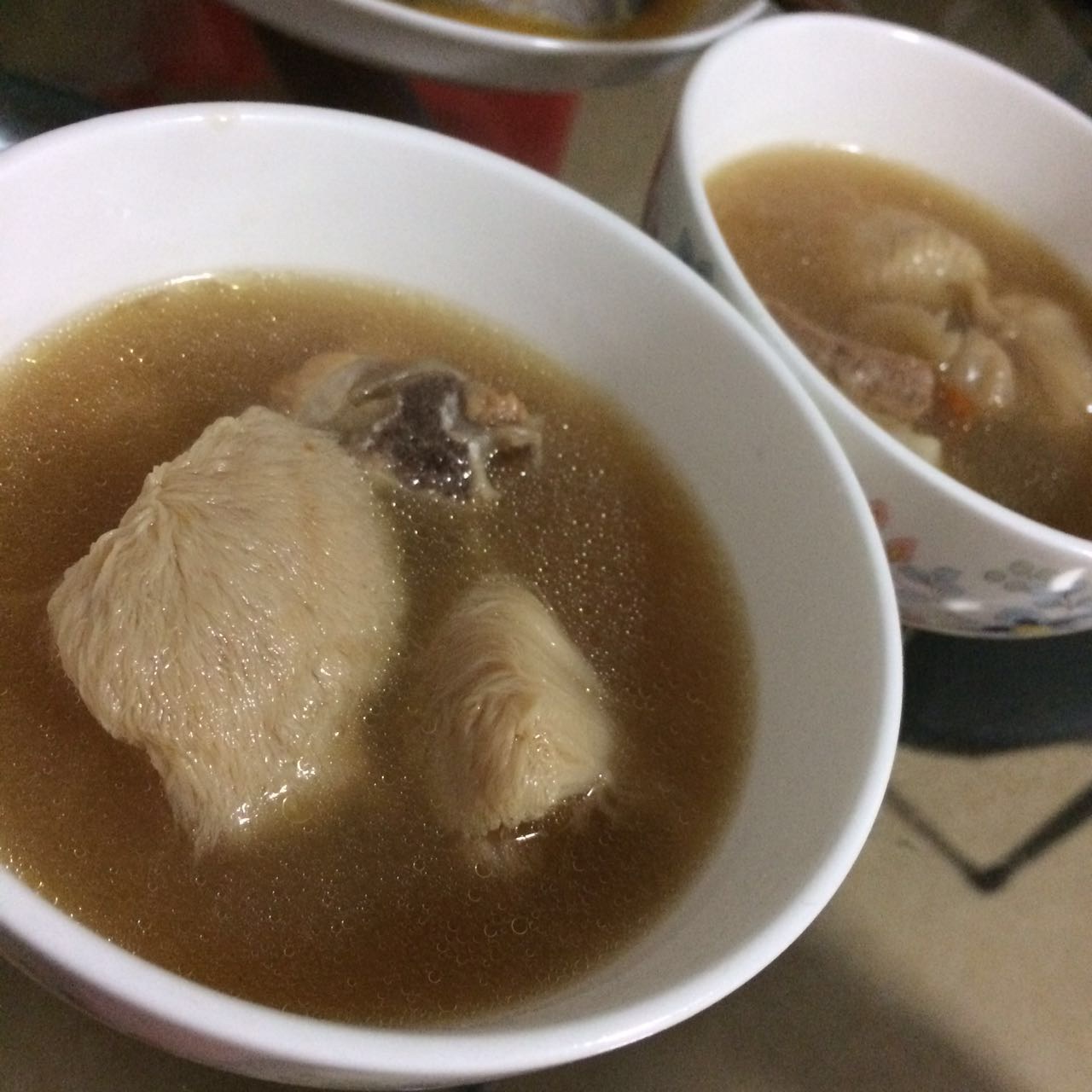 深秋猴菇排骨汤怎么做_深秋猴菇排骨汤的做法_豆果美食