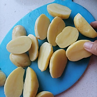 新小土豆焖饭~小时候的味道的做法图解4