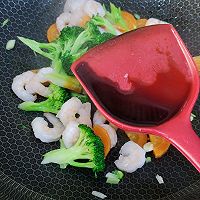 素炒虾仁西兰花胡萝卜的做法图解7