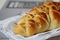 杏仁辫子面包（汤种，一次发酵）的做法
