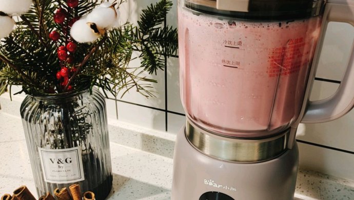 【双莓奶昔-草莓蔓越莓】
