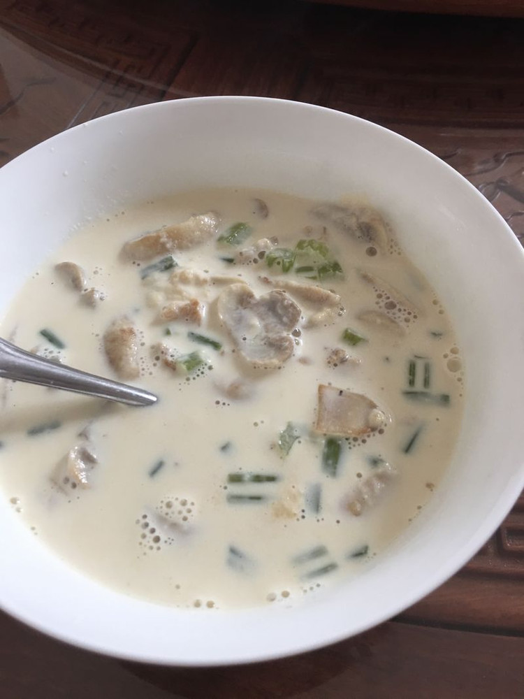 蘑菇奶油汤的做法