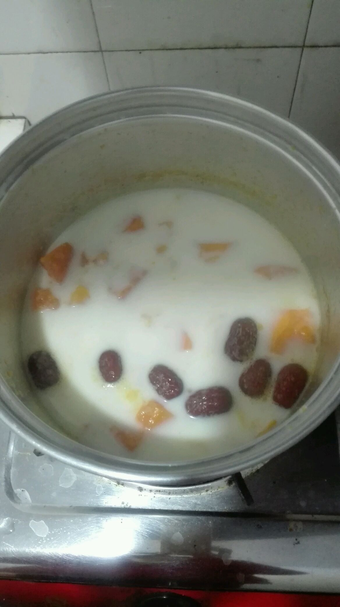 燕麦红枣牛奶怎么做_燕麦红枣牛奶的做法_Sun_麦麦醬_豆果美食