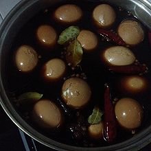 卤蛋