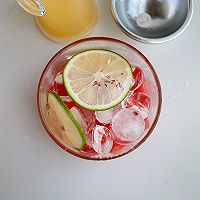 咸杨桃汁西瓜柠檬饮的做法图解5