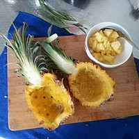 泰式菠萝饭的做法图解1
