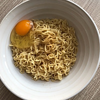 #美食新势力#方便面汉堡的做法图解5