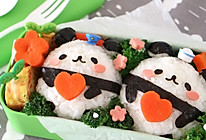 肚子里有美味馅料的熊猫宝宝来啦，春季最萌的宝宝野餐便当的做法