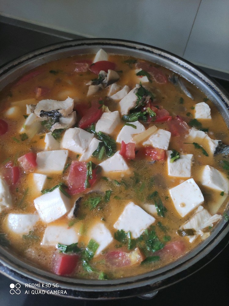 黑鱼番茄豆腐汤的做法
