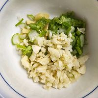 什锦菜蔬凉拌鸡丝荞面的做法图解3