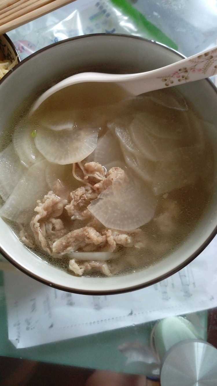 韩式牛肉萝卜汤泡饭的做法