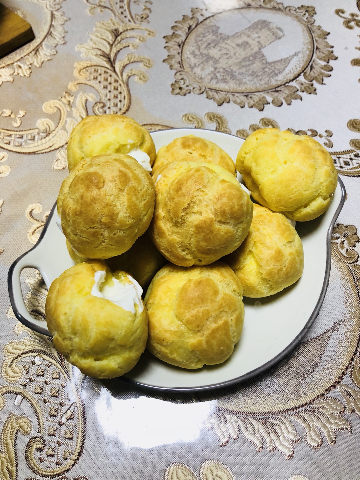 Cream puff