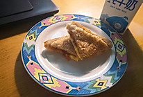 【早餐】鸡蛋肉松全麦吐司的做法