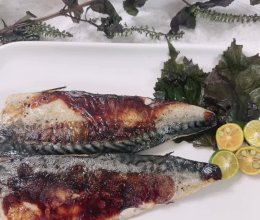 #秋天的第一条挪威青花鱼#无油煎盐挪威青花鱼的做法