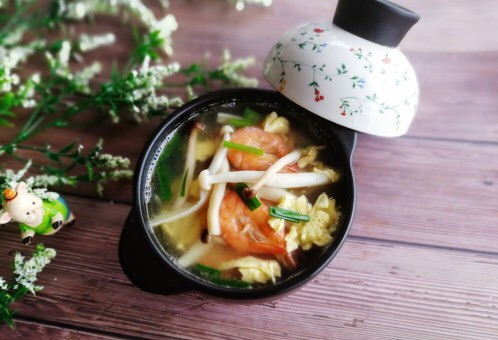 Mushroom food + duck egg, mushroom and shrimp soup