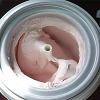 草莓冰淇淋的做法图解9