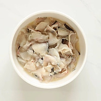 节气美食减肥版 | 春分平常心,香菇酸菜鱼,酸嫩滑,轻脂美人的做法图解4