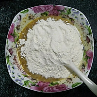 泡儿(野草莓)煎饼的做法图解6