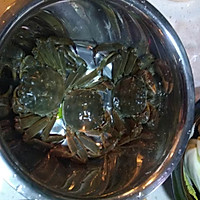 快手大闸蟹的做法图解1