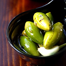 Green Olives with Fennel