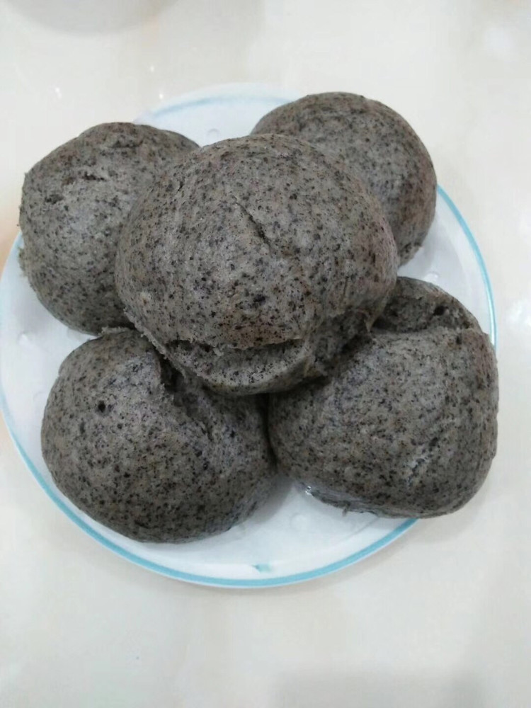 黑芝麻馒头的做法