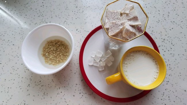 coco 芋泥青稞奶茶的做法