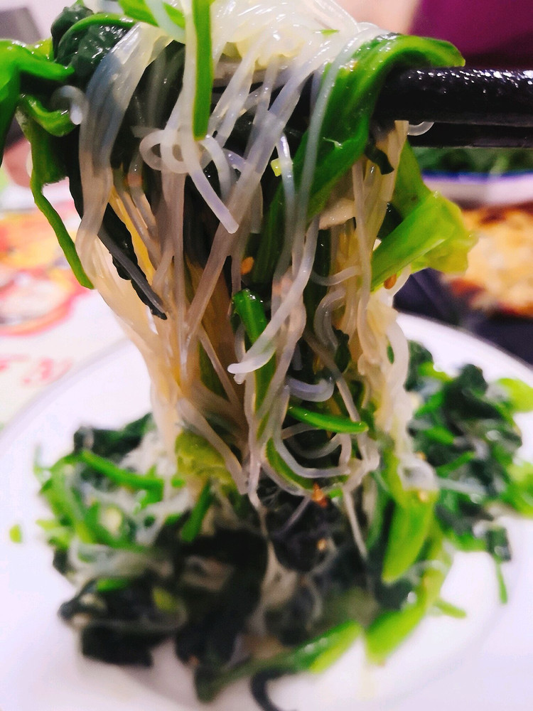 菠菜拌粉丝的做法