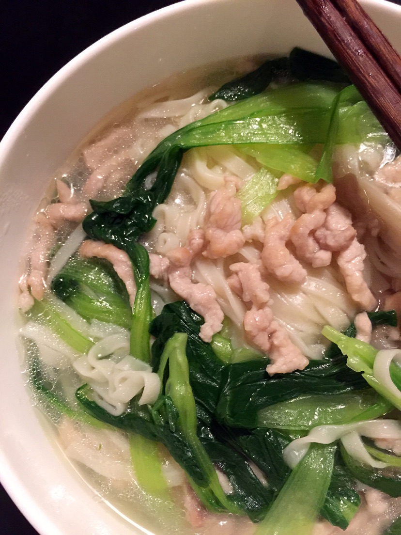 家常肉丝菜汤面的做法图解7