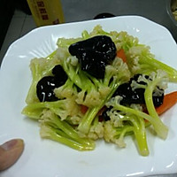 素炒有机菜花的做法图解1