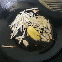 #一勺葱伴侣,成就招牌美味#酱爆鱿鱼的做法图解5