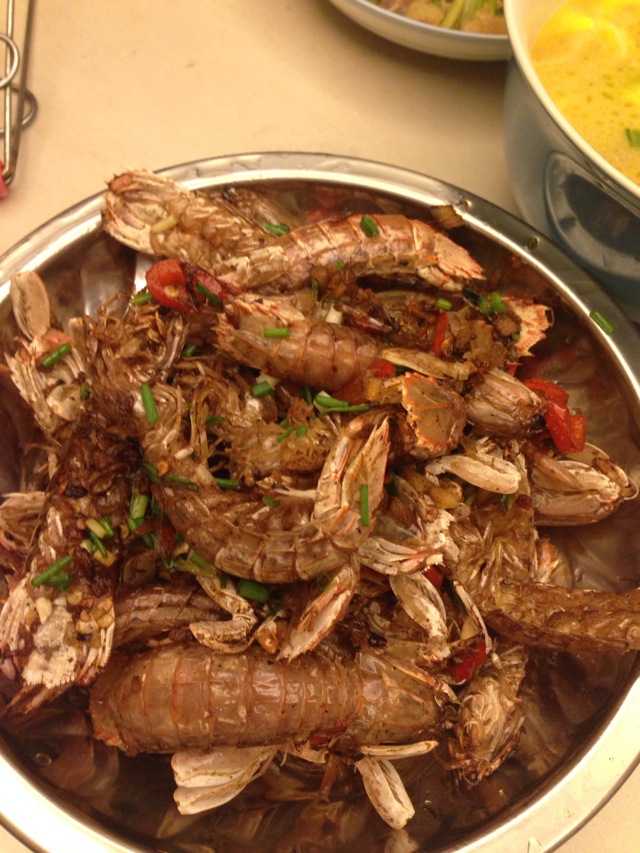 Shrimp with pepper and salt skin