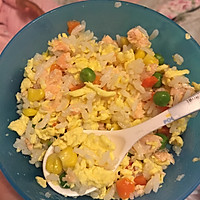 三文鱼鸡蛋炒饭的做法图解1