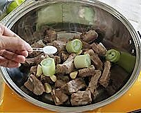 番茄排骨的做法图解8
