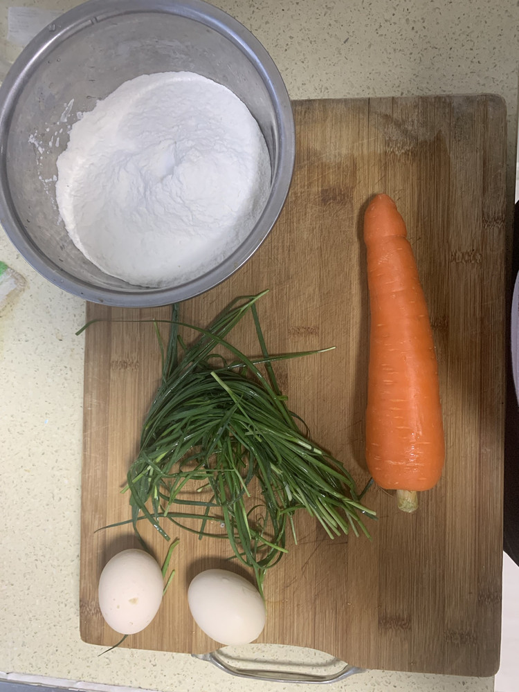 韭菜胡萝卜饼的做法