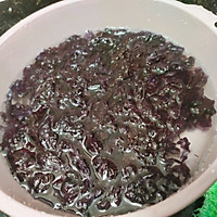 肉丸腐竹紫菜汤的做法图解5