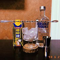 宅家调鸡尾酒｜莫斯科椰林：伏特加&椰汁的做法图解1