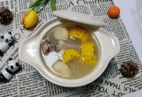 #给年味整点鲜的#鲜香可口的马蹄玉米排骨汤的做法