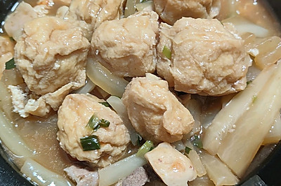 豆腐泡虾滑煲