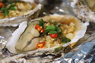 烤蒜蓉生蚝-海蛎子，超美味
